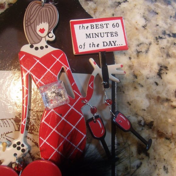 Happy Hour Bottle Charm Magnet NWOT - Picture 2 of 8